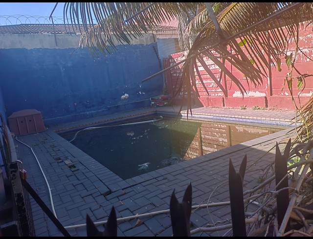 4 BEDROOM HOUSE FOR SALE IN PRETORIA WEST